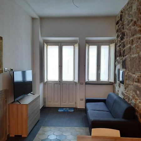 Appartamento Su Palazzina Storica In Centro A SantʼAntìoco Kültér fotó